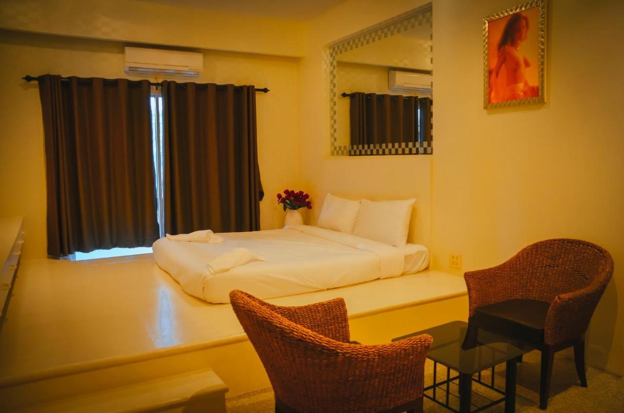 Fortune Sapphire Hotel Pattaya Esterno foto