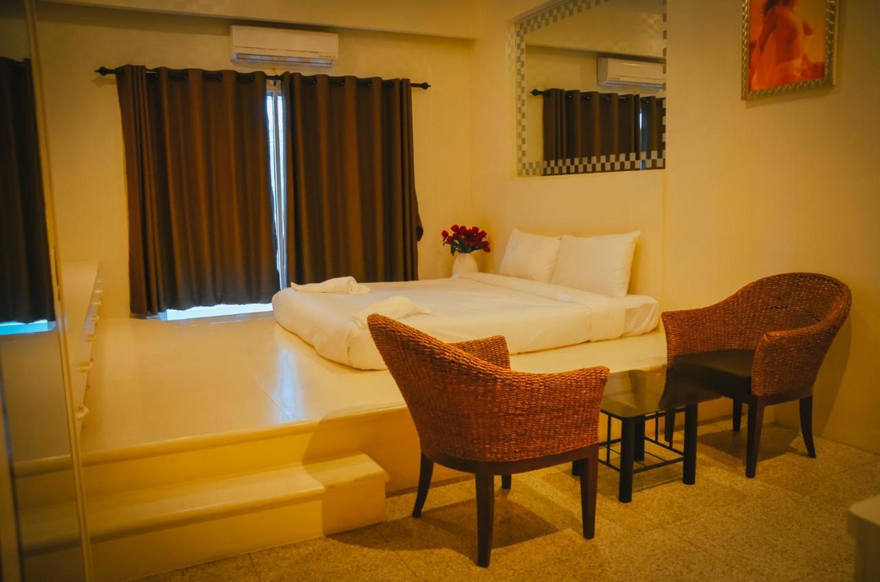 Fortune Sapphire Hotel Pattaya Esterno foto